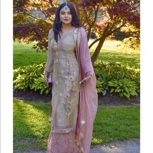 Beautiful palazzo perfect for any occasion